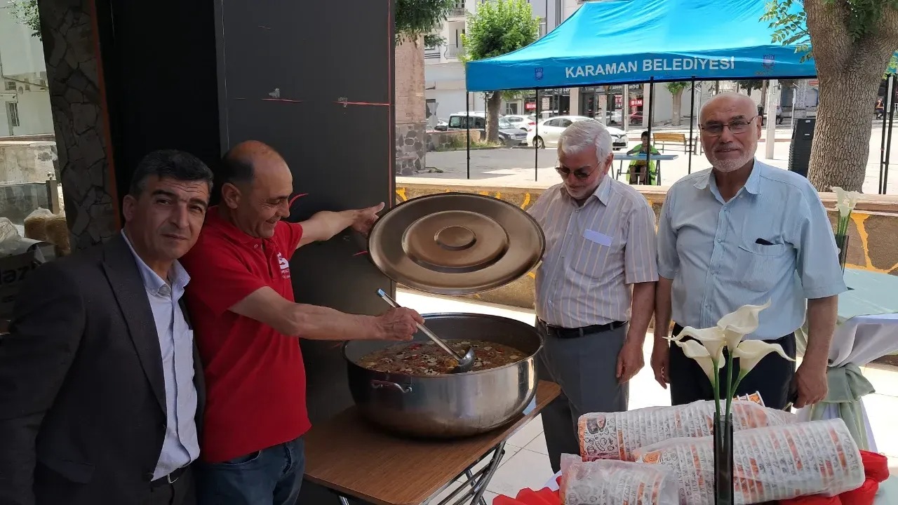 Karaman’da yetimler hayır çarşısı dualarla açıldı